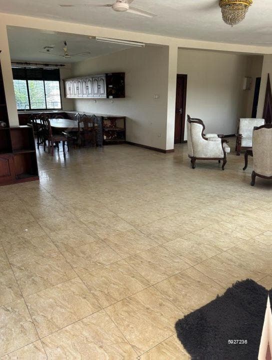 10,000 Sq.ft - Commercial House for Rent - CP53712