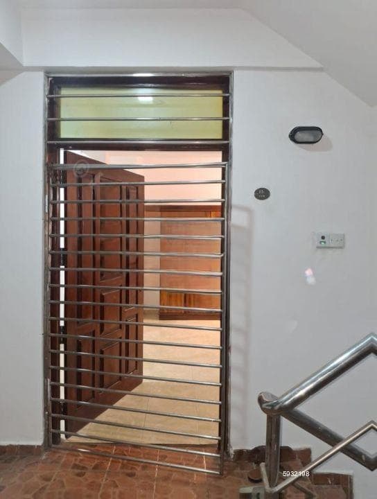 3 Bedroom Newly Renovated Apartment for Sale - Colombo 6, Peterson Garden | LKR 38 Million (EM953)