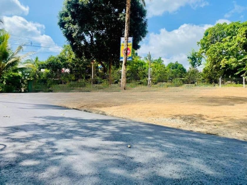 Yakkala Land for Sale Near Colombo - Kandy Main Road