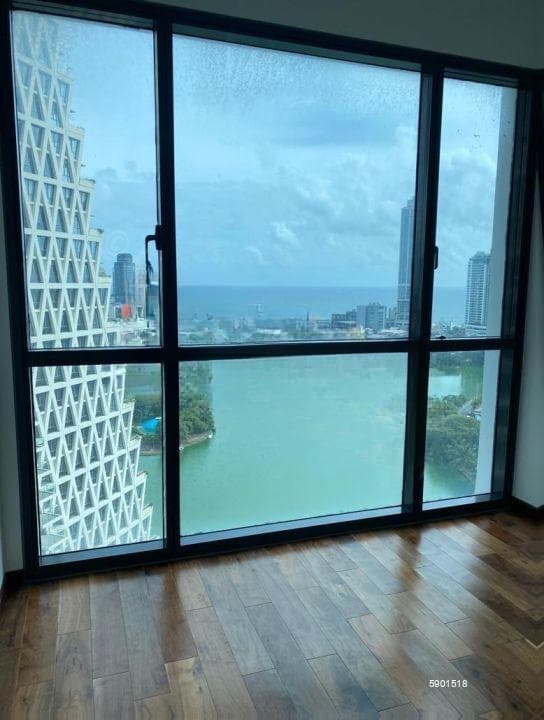 Capital Twin Peaks - Apartment for sale Colombo 2