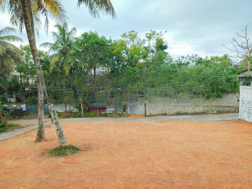 Prime Residential Land for Sale Athurugiriya