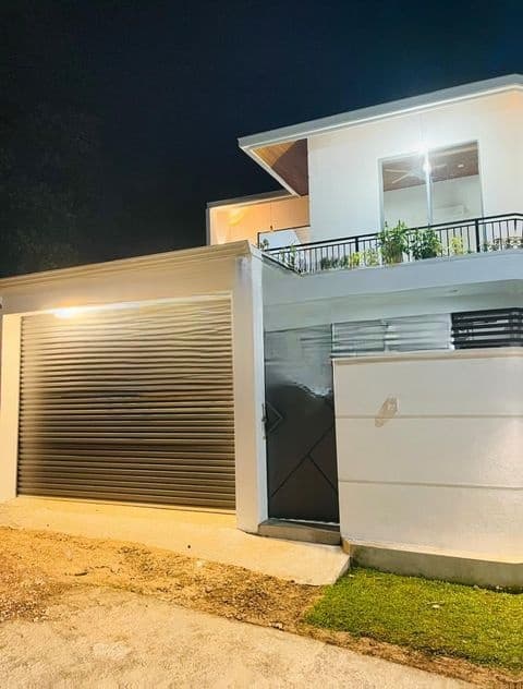 Brand New Modern Luxury Two Storey House for sale in Athurugiriya