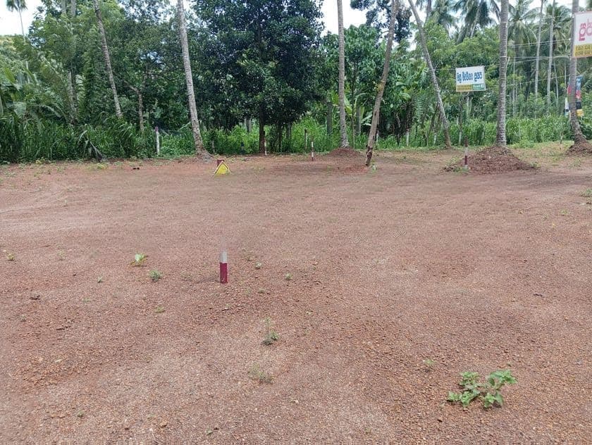 Land for Sale in Mirigama