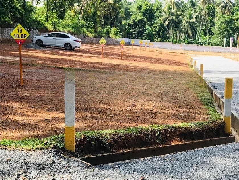 දෙල්ගහකන්ද හංදිය බිම් කොටස
