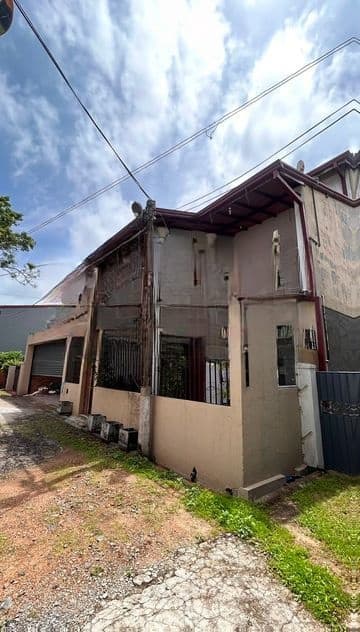Spacious 5-Bedroom Family Home for Sale in Dehiwala