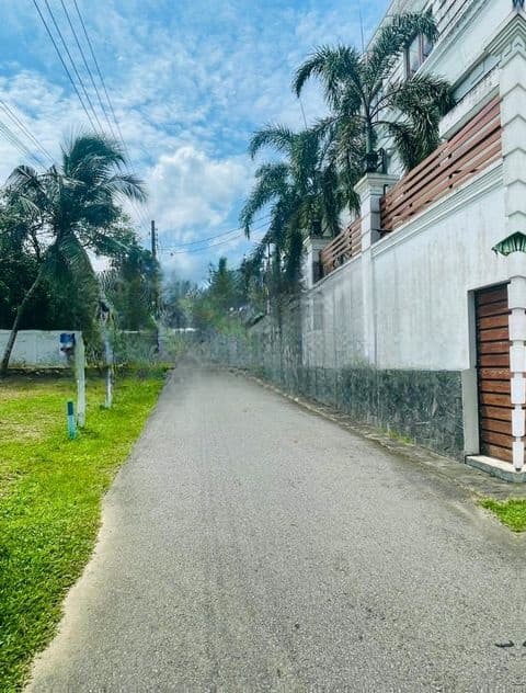 Land for sale in Wickramasinghapura