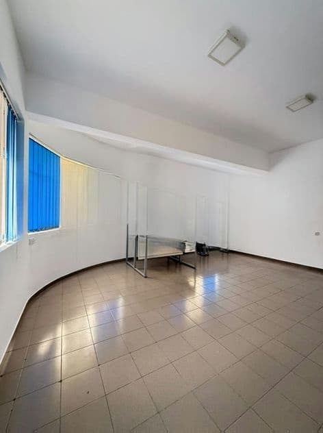 Commercial Building for Rent in Colombo 05 (A6350)