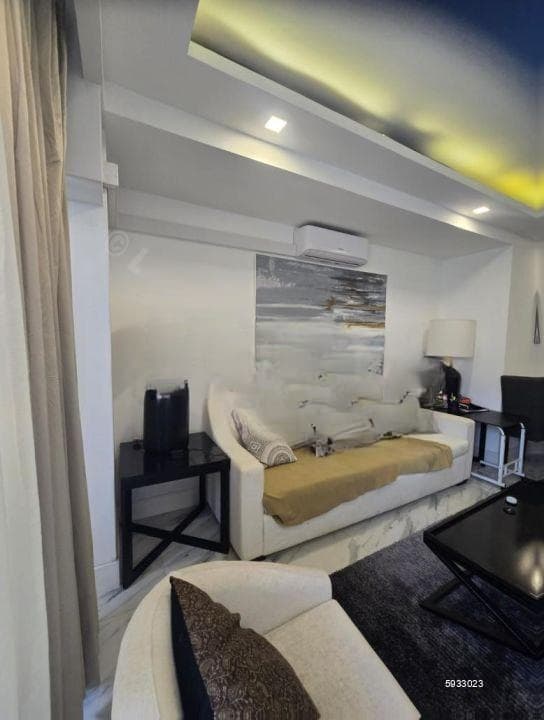 Luxury 3 Bedroom Apartment for Sale – Crescat Residencies, Colombo 03 | LKR 95,000,000 (Negotiable) (EM180RK)