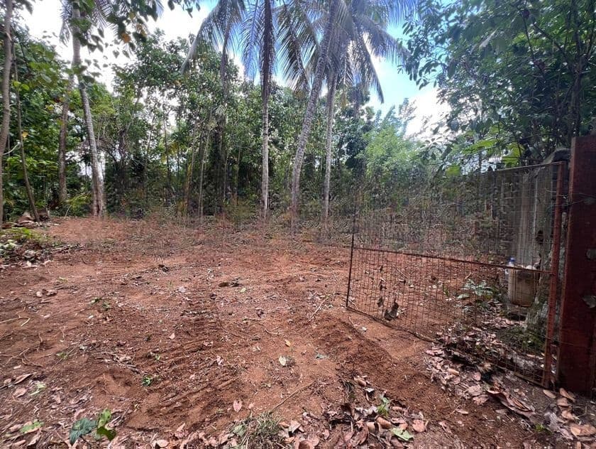 Land for sale in Athurugiriya