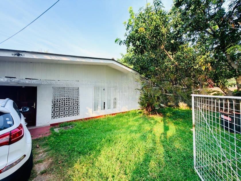 (AF862) 20P Land with Old Single Storey House Sale Nugegoda