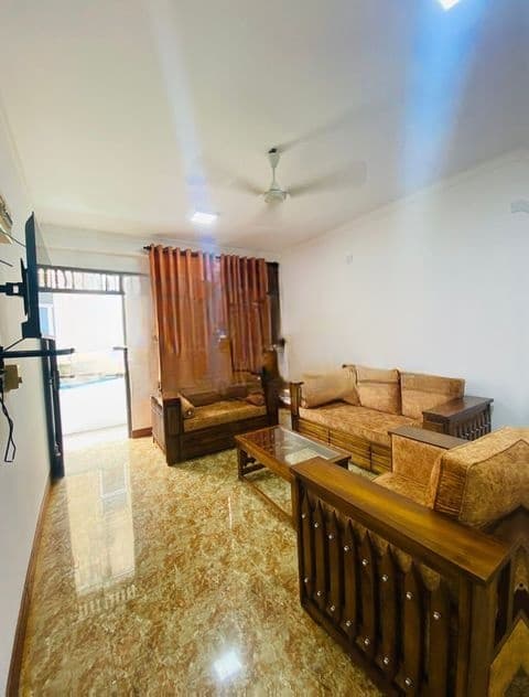 Apartment Available for Long-Term Stay in Colombo 06 Code: (CSPL202)