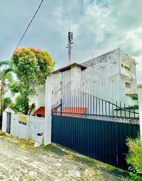 Battaramulla Thalahena Single Story House on 7 Perches of Land for Sale