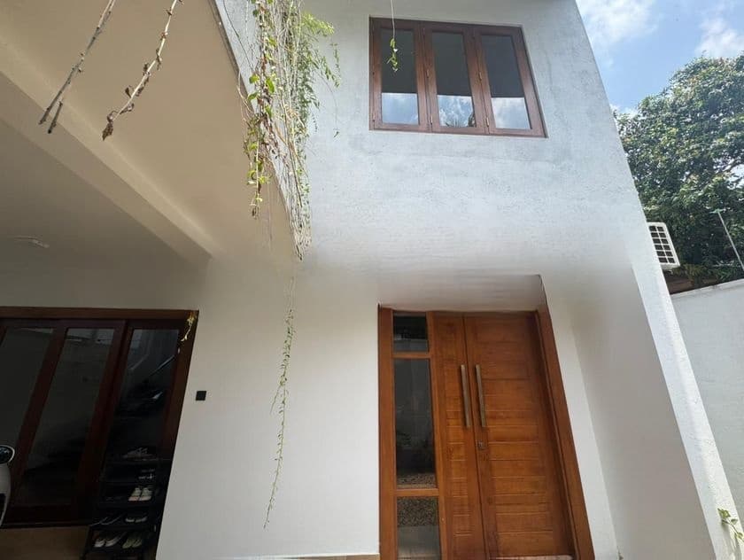 Two Storey House for Sale in Nugegoda