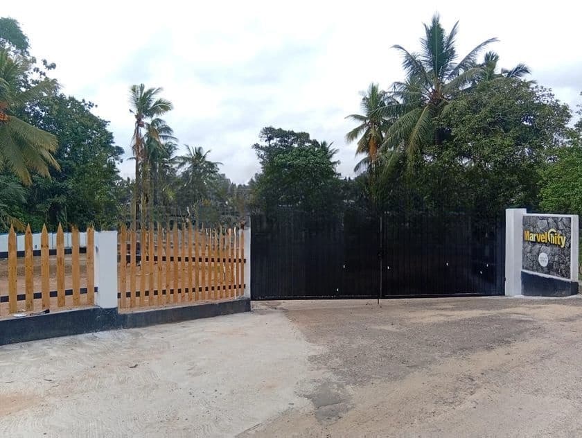මාලඹේ අතුරුගිරියෙන් සියලු පහසුකම් සහිත ඉඩමක්
