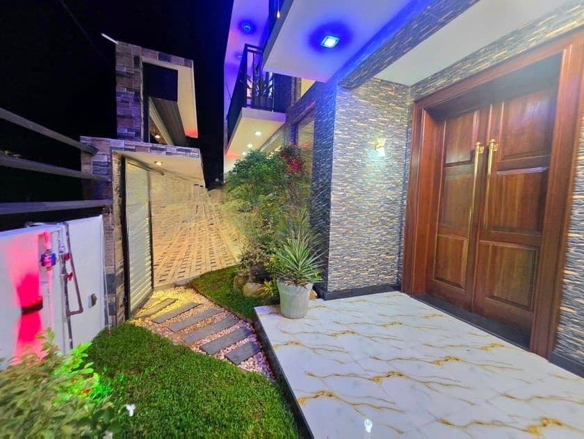 Mordern Luxury House For Sale in Kahatuduwa
