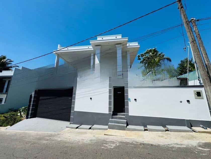 Brand New 2 Storey Luxury House for Sale with Rooftop - Piliyandala