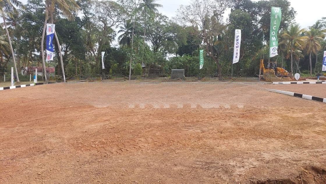 මොරටුව ගොරකානේනේ බිම් කොටස් විකිනීමට M20