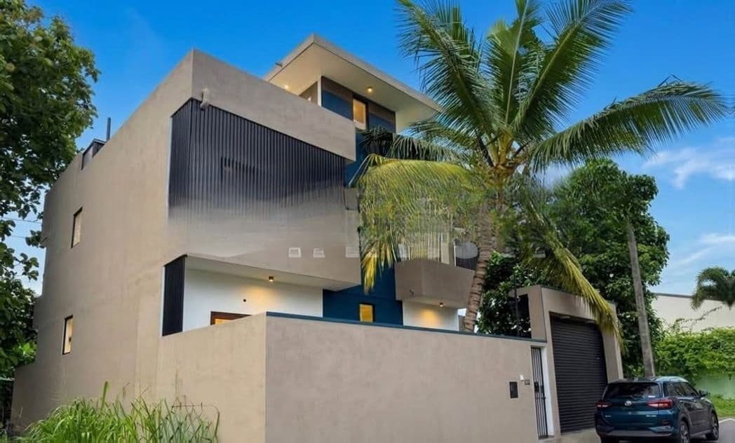 Modern Luxury House for Sale – Pannipitiya (Kanvin City)