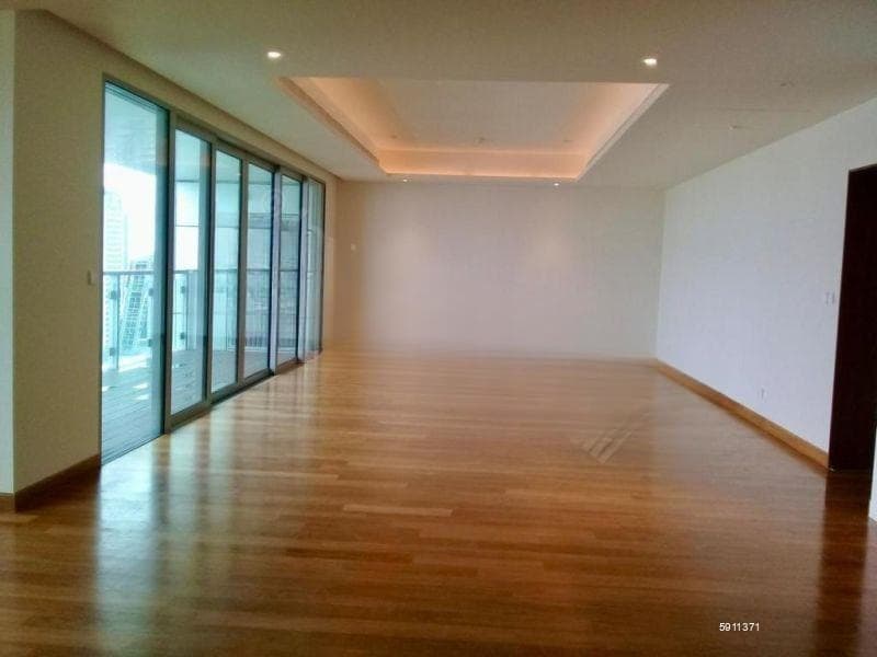 Brand New-Ultra Luxury 4 Bedroom Semi Furnished Apartment For Sale at Suite Tower Cinnamon Life