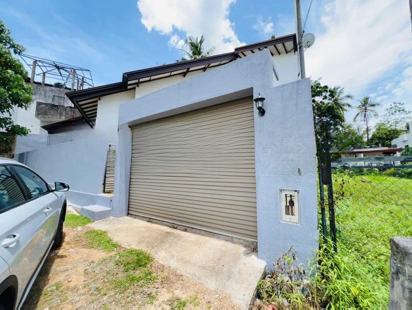 Single Storied House For Sale Athurugiriya