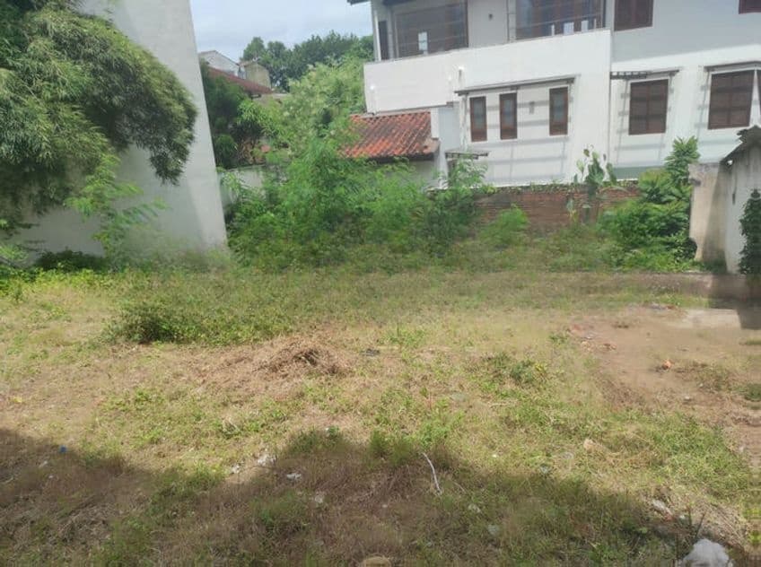 Land for Sale - 08 Perches in Colombo 05 (A2422)