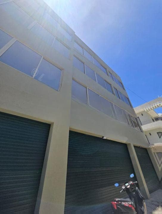 Commercial and Residential Building for Rent - Colombo 4 (Bambalapitiya / Wellawatte) | LKR 4,000,000 Per Month (EM701)