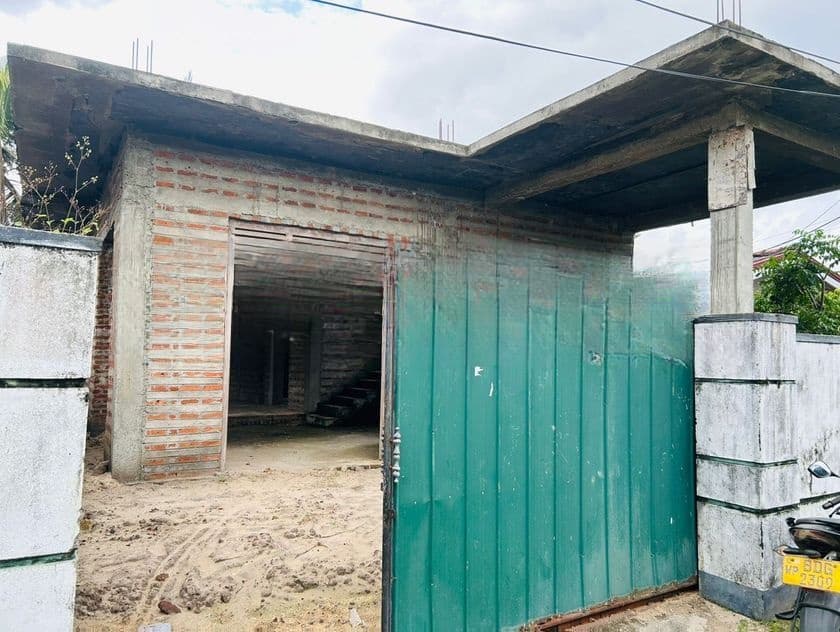Land with House for Sale in Negombo