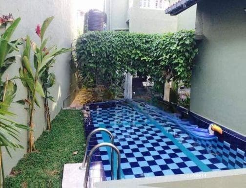 Colombo 8 | Traditional style house | Pool | 6 Bedrooms | 250K