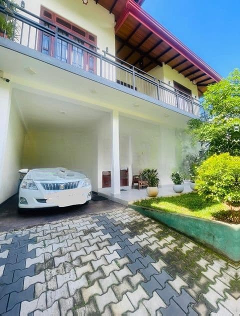 Valuable Two Story House for Sale Ampitiya