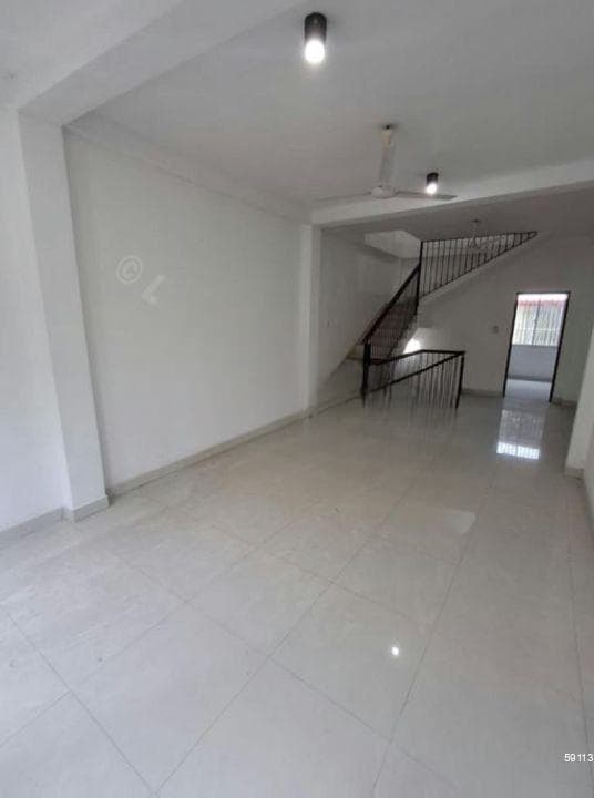 05 Bedroom Unfurnished 03 Storied House for Sale in Colombo 05 (A1780)