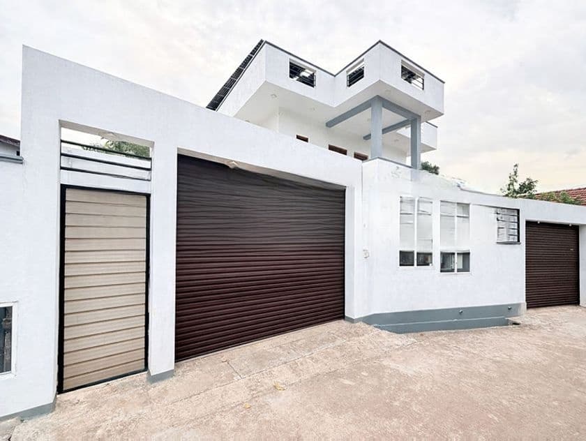 Newly Built 2-Storey House for Sale – Eldeniya, Kadawatha.