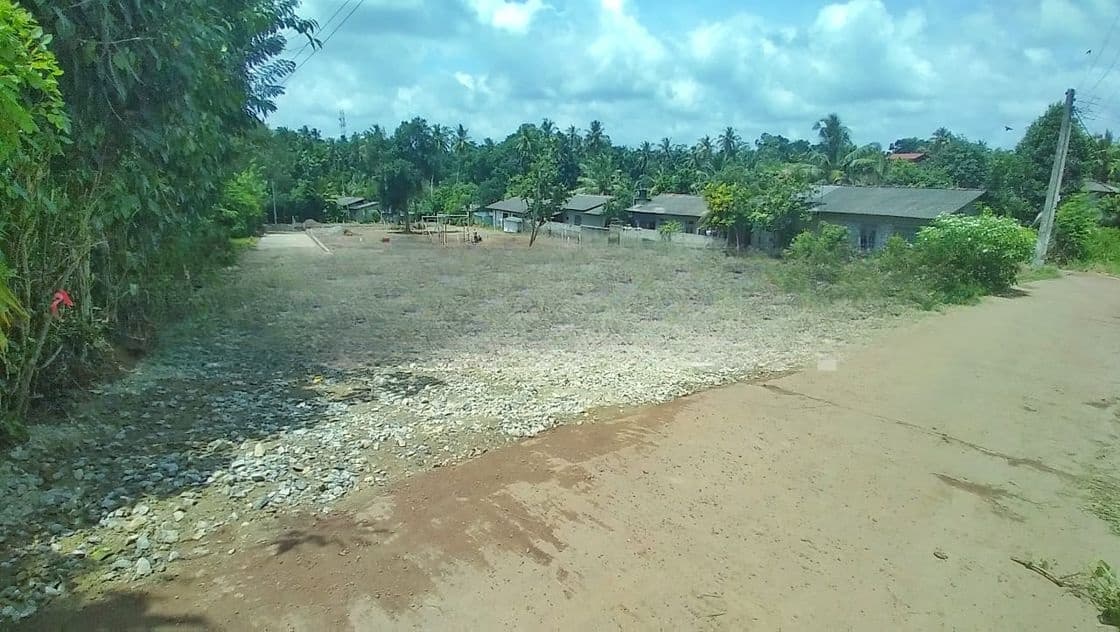 Gampaha උඩුගම්පොලින් හොදම ඉඩමක්