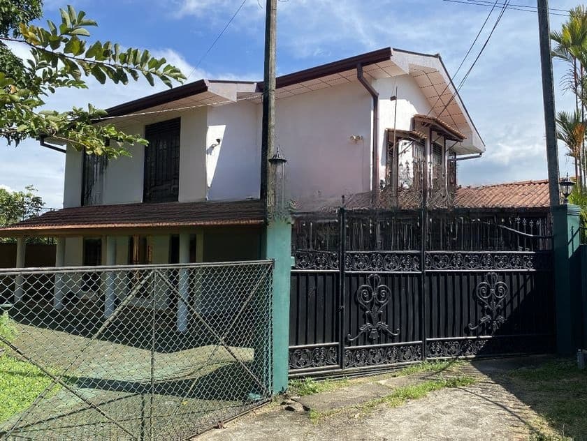 Two Storey House for Sale in Piliyandala