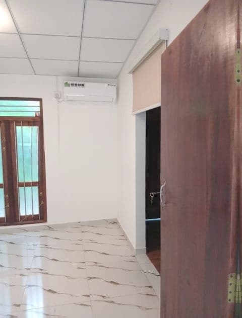 Valuable House for Rent in Minuwangoda