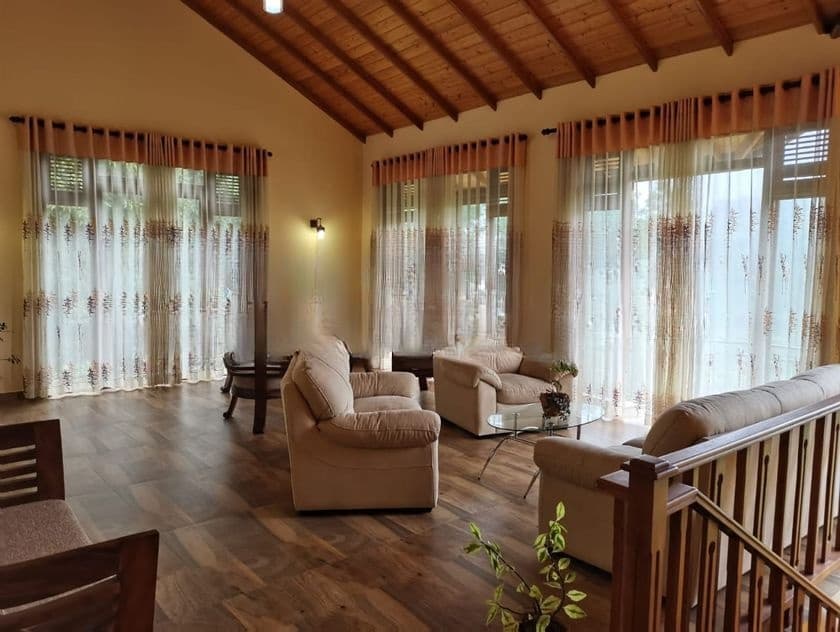 Luxury House For Sale - Peradeniya Gannoruwa