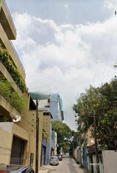 Land for sale in Colombo 4 / 20 feet wide