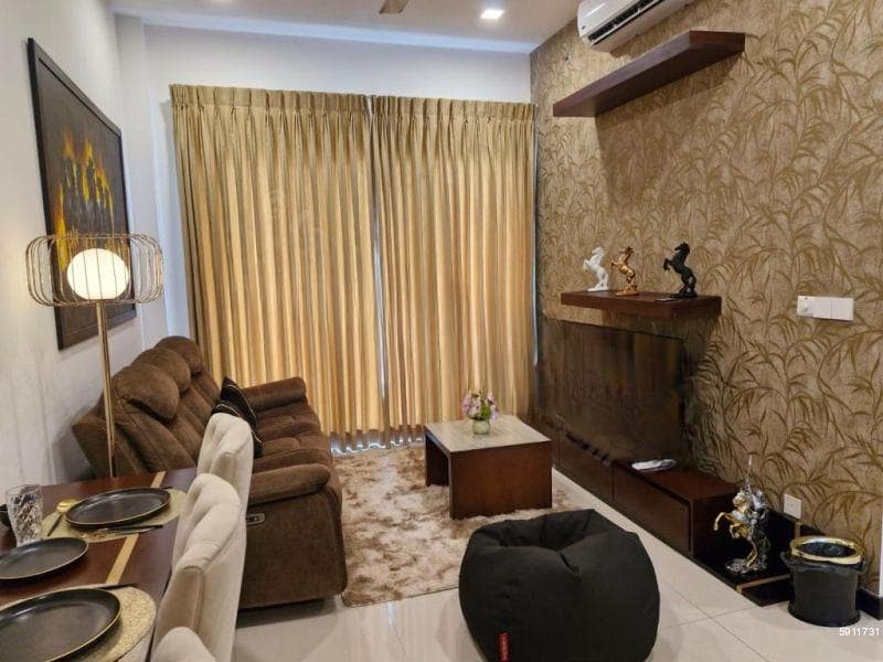Trizen/high-end furnished/02beds/for rent in Colombo-02.