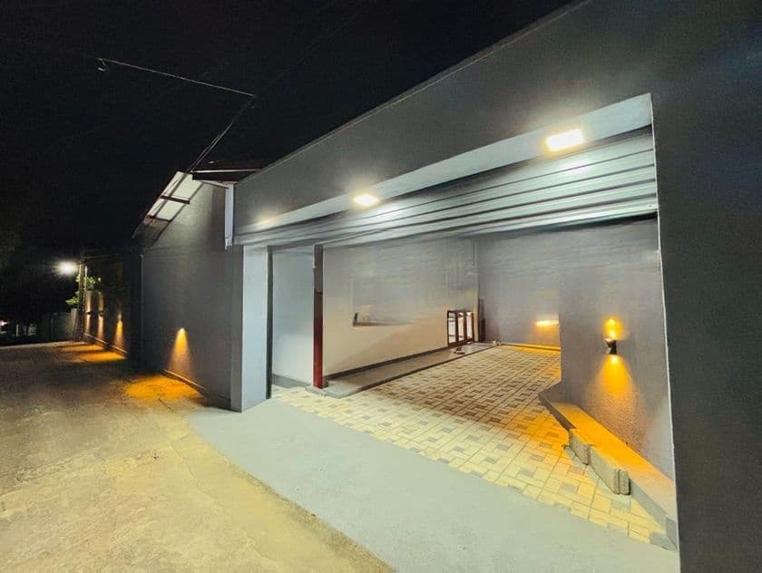 Luxury House for Sale in Athurugiriya