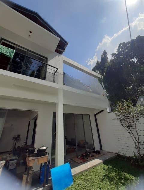 Colombo 8 : 3BR New Luxury House for Rent