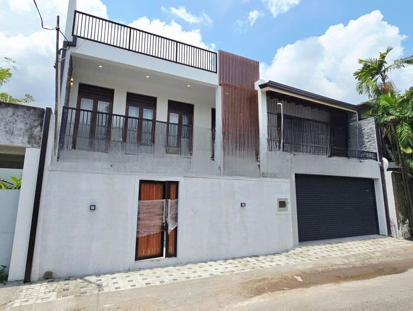 Brand New Luxury 3 Story House For Sale In Thalawathugoda