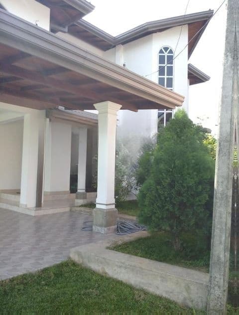 Two Storey House for Sale in Battaramulla Ds2175