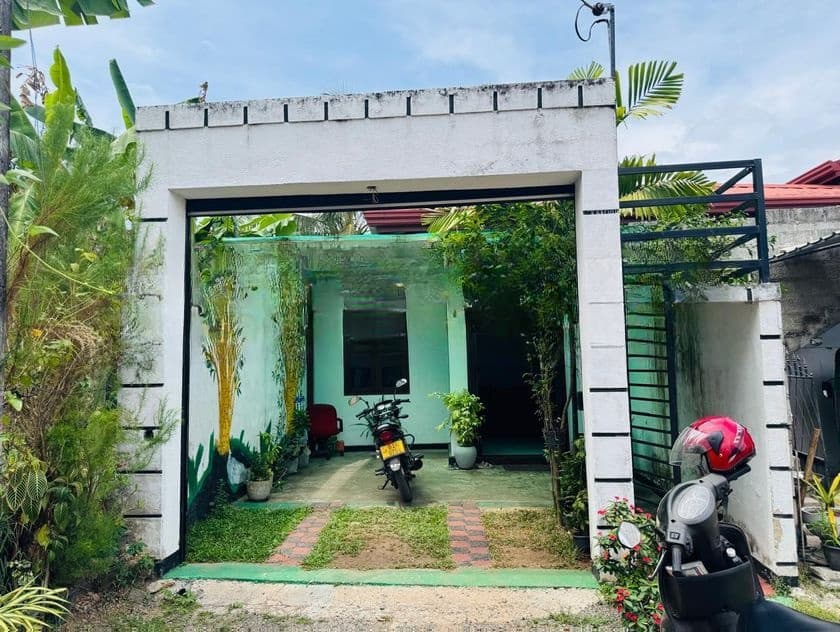 Almost Brand New House for Sale in Piliyandala