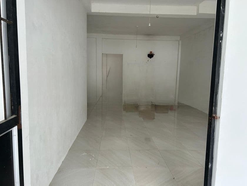 Commercial Building for Rent in Pamunuwa Road