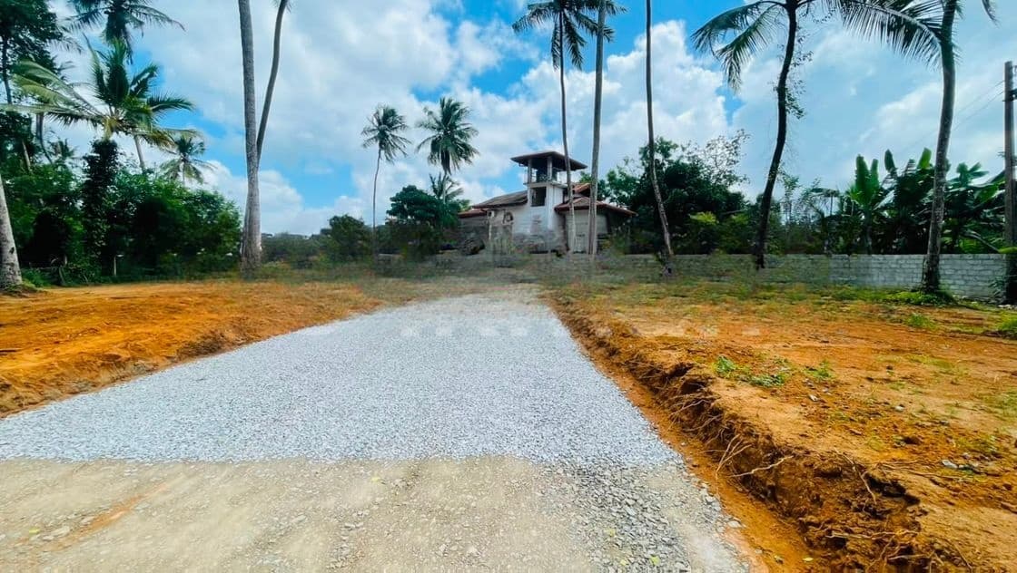 Best Residential Land in Yakkala