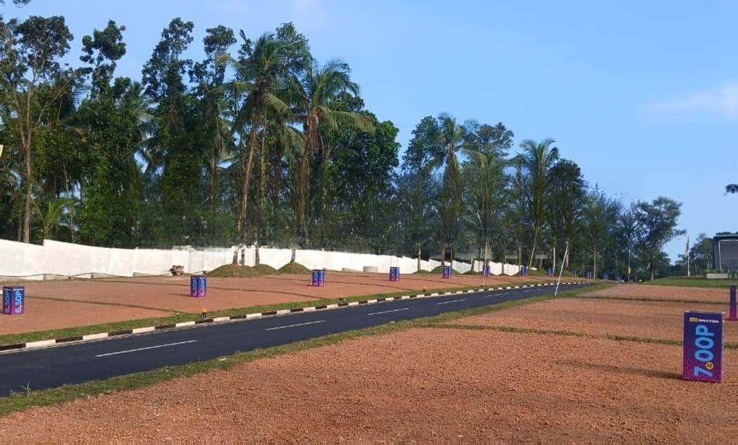 Kadawatha , Kirillawala Land for Sale