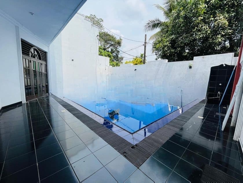 (NNI228) Luxury 02 Story House With 31 P Sale Ebuldeneya Nugegoda
