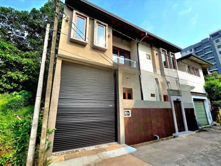 Elegant Designed Luxury Two Storey House For Sale In Thalawathugoda