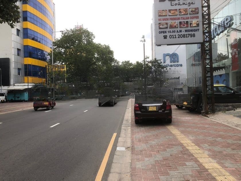 Commercial Building For Rent in Duplication Road Bambalapity Colombo.04