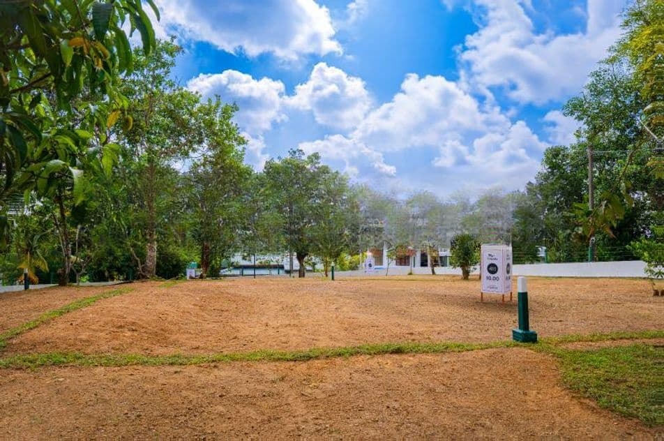 Valuable Land for Sale in Homagama S7