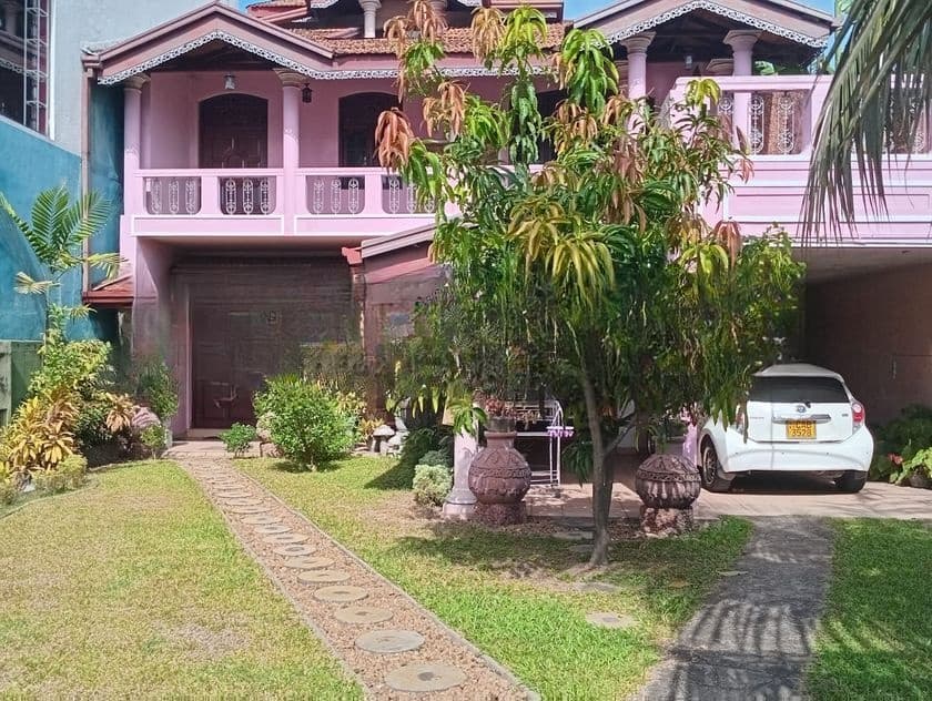 Kandana Nagoda Road Facing Land with Building for Sale